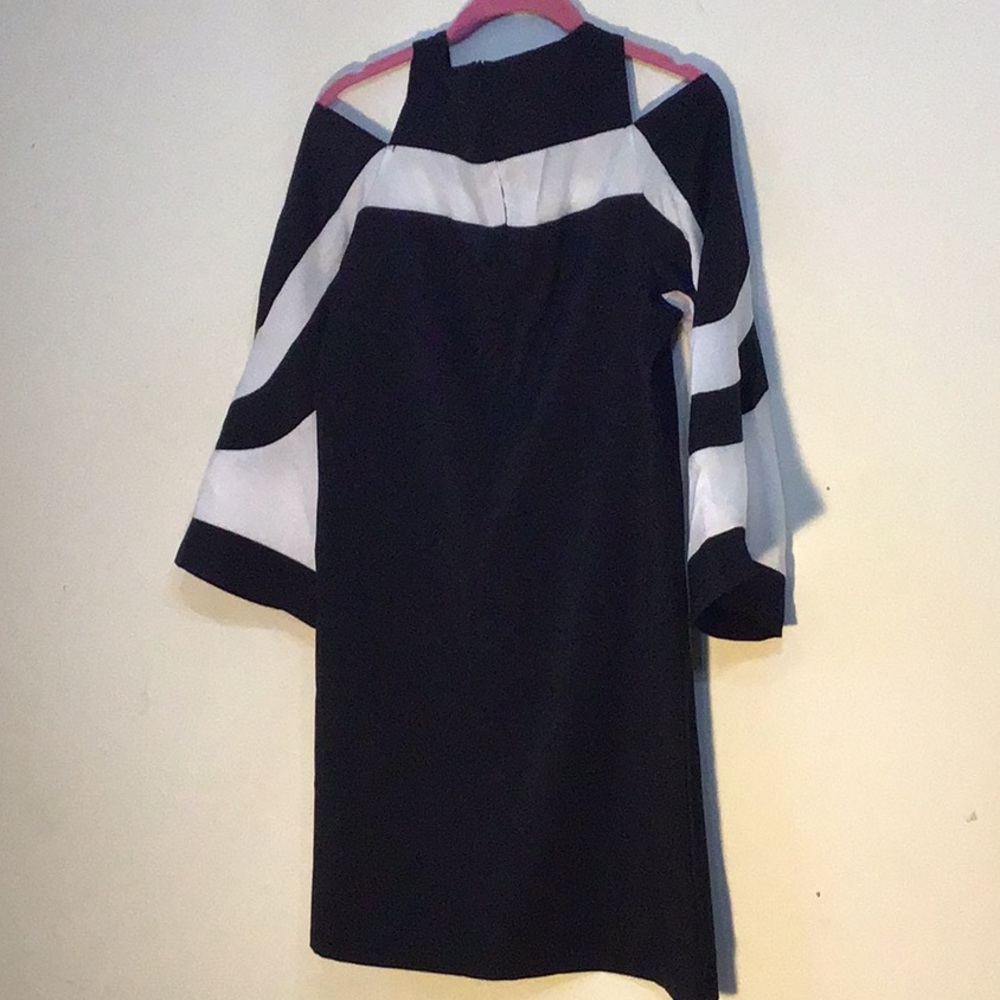 Mini dress or long blouse to wear with leggings